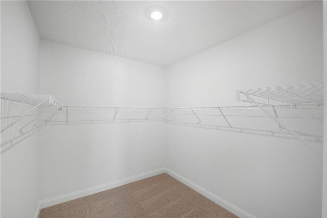 For Rent: $2,500 (3 beds, 2 baths, 1654 Square Feet)