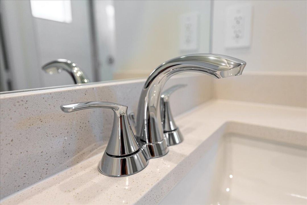 For Rent: $2,500 (3 beds, 2 baths, 1654 Square Feet)