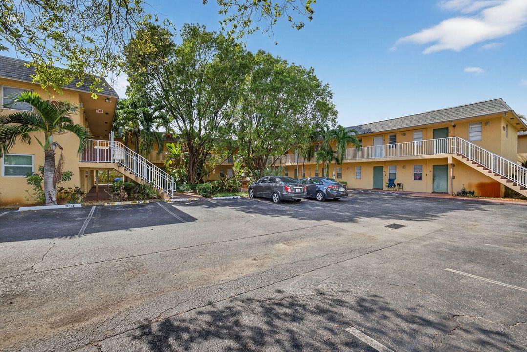 For Rent: $1,550 (1 beds, 1 baths, 750 Square Feet)