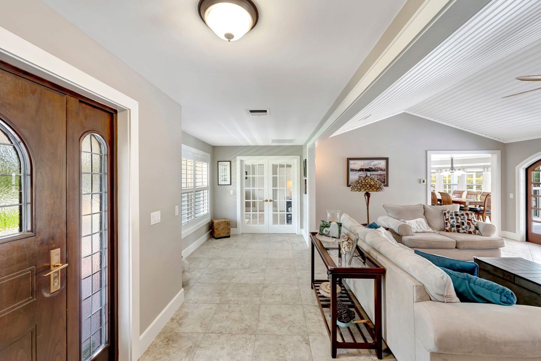 For Sale: $954,500 (3 beds, 2 baths, 2542 Square Feet)
