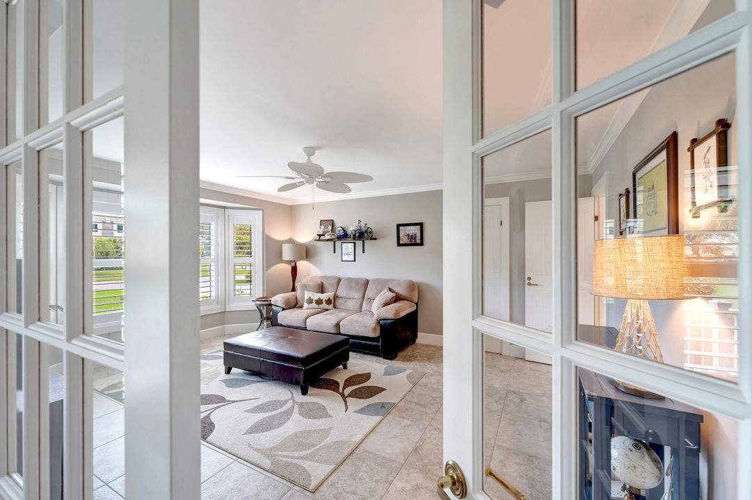 For Sale: $954,500 (3 beds, 2 baths, 2542 Square Feet)