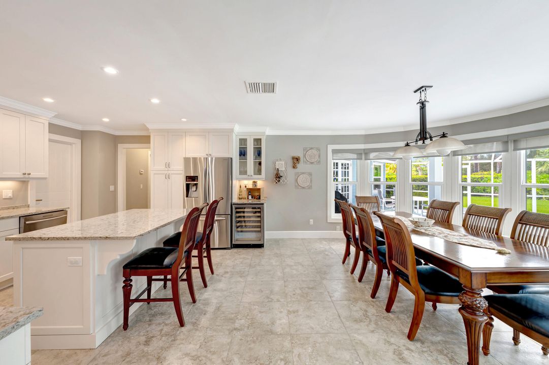 For Sale: $954,500 (3 beds, 2 baths, 2542 Square Feet)