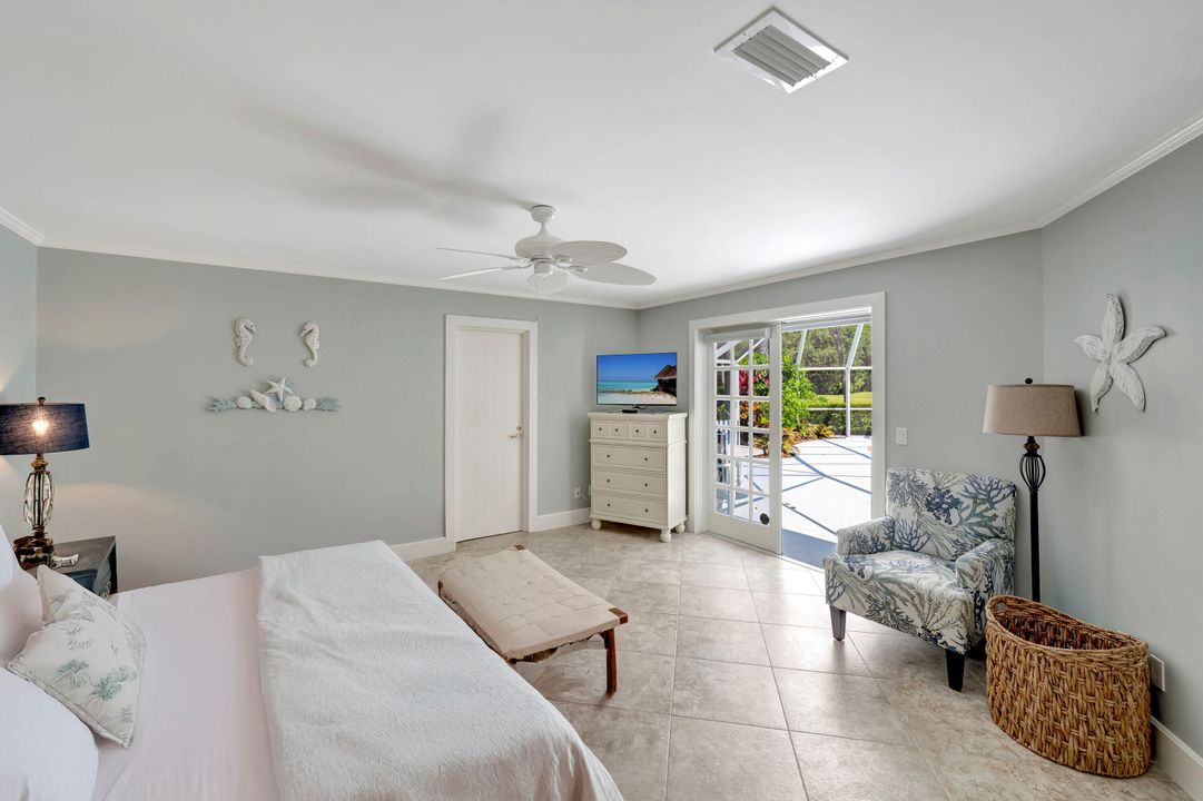 For Sale: $954,500 (3 beds, 2 baths, 2542 Square Feet)