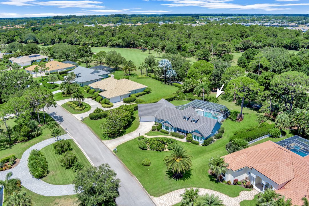 For Sale: $954,500 (3 beds, 2 baths, 2542 Square Feet)