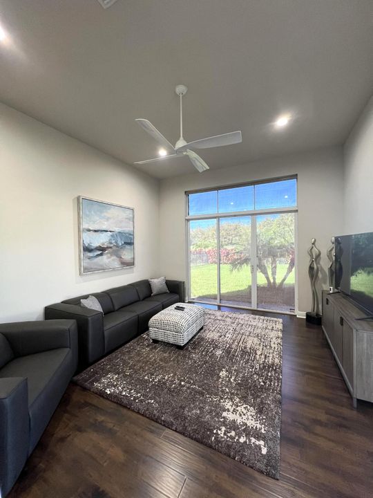 For Sale: $886,900 (2 beds, 2 baths, 2487 Square Feet)