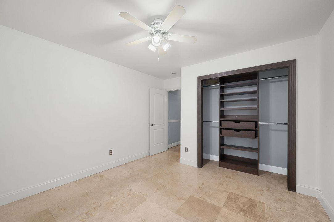 Под контрактом: $410,000 (3 спален, 2 ванн, 1765 Квадратных фут)