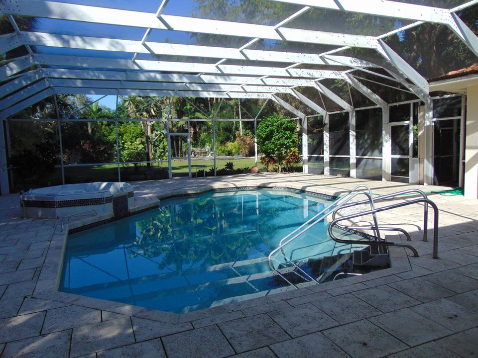 En Venta: $1,260,000 (4 camas, 2 baños, 1894 Pies cuadrados)