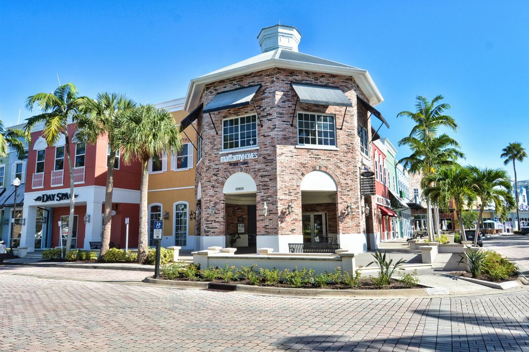 For Sale: $511,000 (2 beds, 2 baths, 2036 Square Feet)