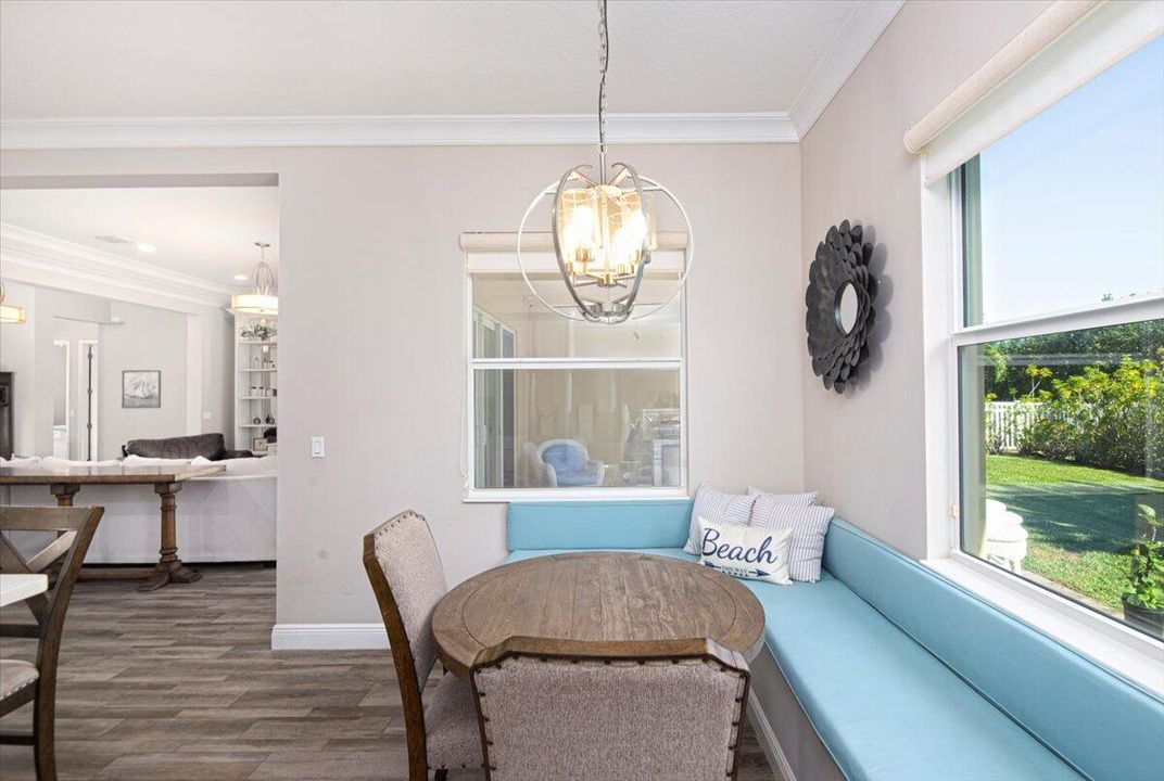 For Sale: $530,000 (4 beds, 3 baths, 2386 Square Feet)