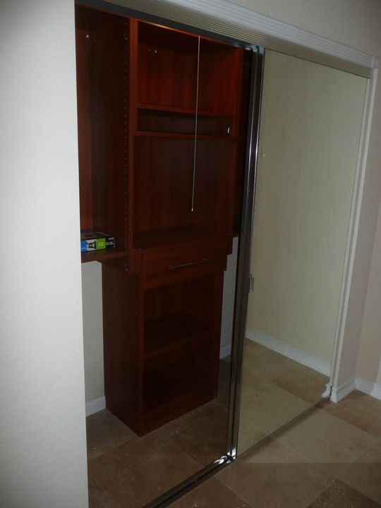 For Rent: $3,000 (3 beds, 2 baths, 1296 Square Feet)