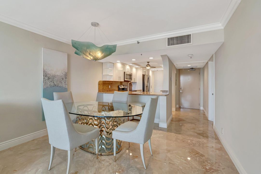 For Sale: $679,000 (2 beds, 2 baths, 1020 Square Feet)