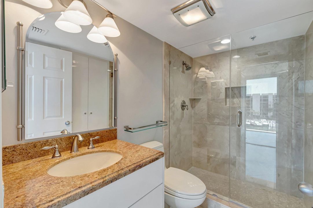 For Sale: $679,000 (2 beds, 2 baths, 1020 Square Feet)
