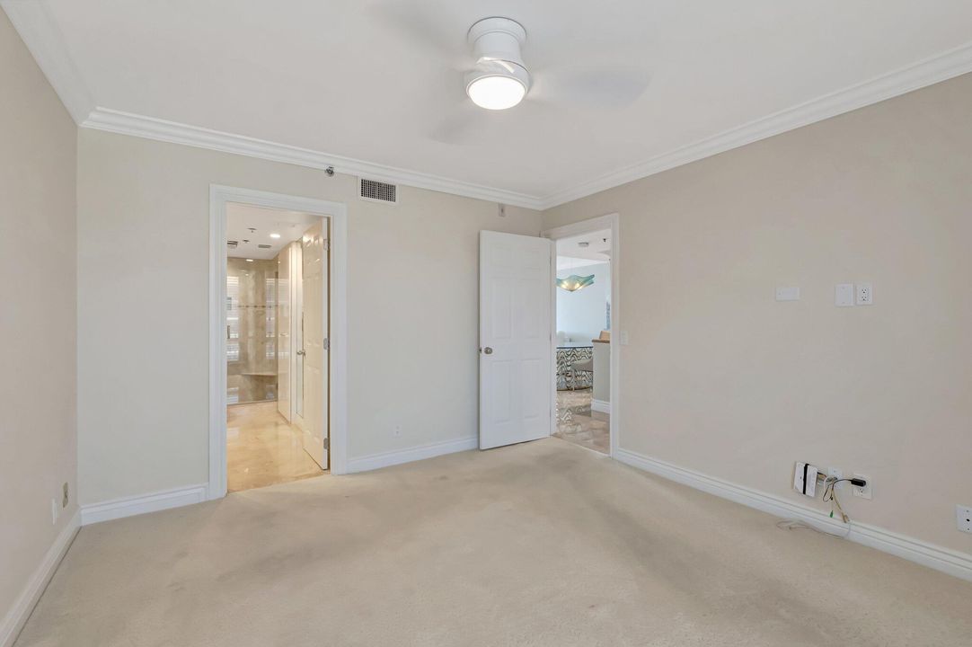 For Sale: $679,000 (2 beds, 2 baths, 1020 Square Feet)