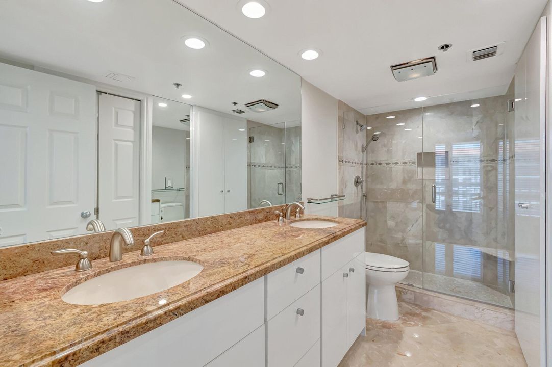 For Sale: $679,000 (2 beds, 2 baths, 1020 Square Feet)