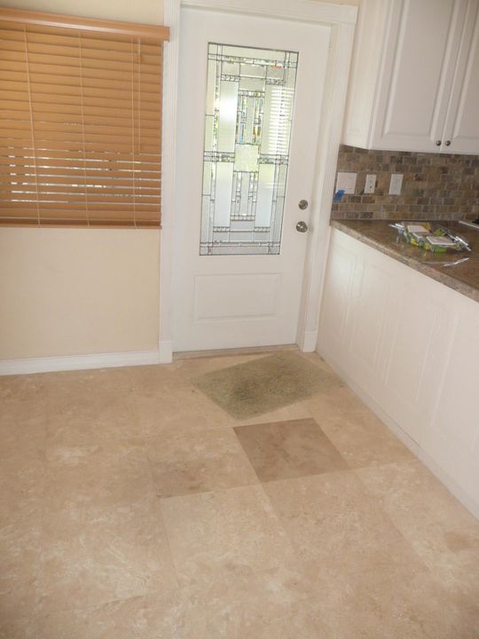 For Rent: $3,000 (3 beds, 2 baths, 1296 Square Feet)