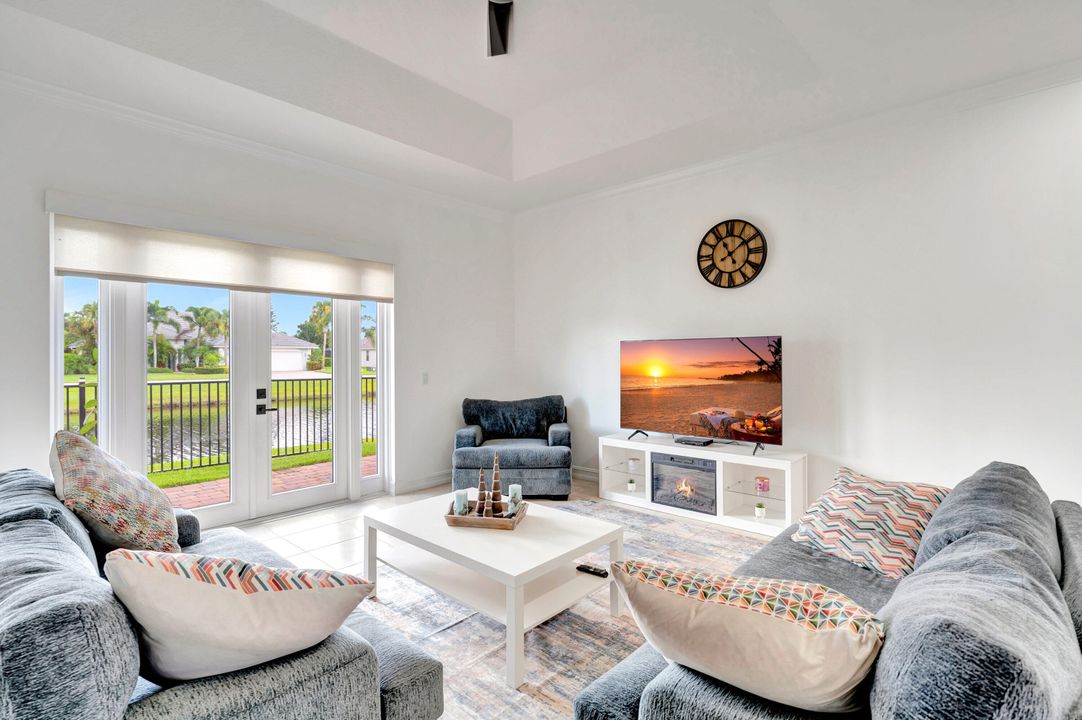 En Venta: $639,000 (4 camas, 4 baños, 2854 Pies cuadrados)