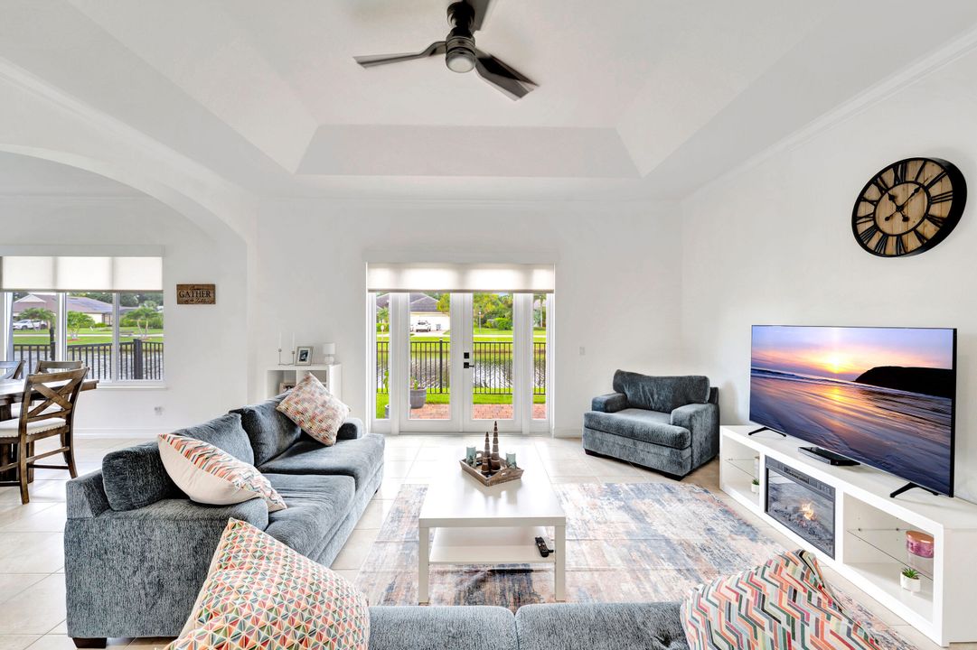 En Venta: $639,000 (4 camas, 4 baños, 2854 Pies cuadrados)