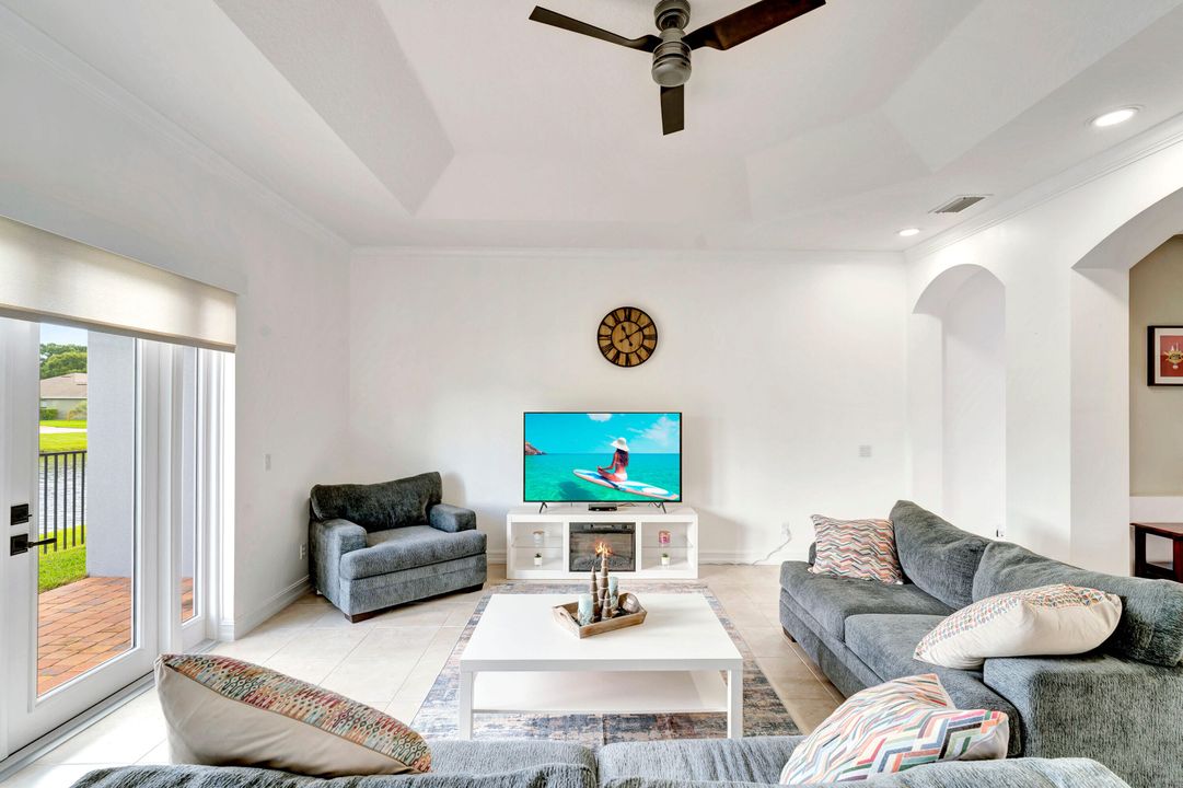 En Venta: $639,000 (4 camas, 4 baños, 2854 Pies cuadrados)