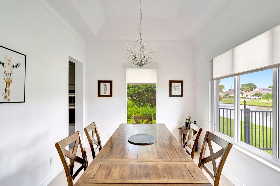 En Venta: $639,000 (4 camas, 4 baños, 2854 Pies cuadrados)