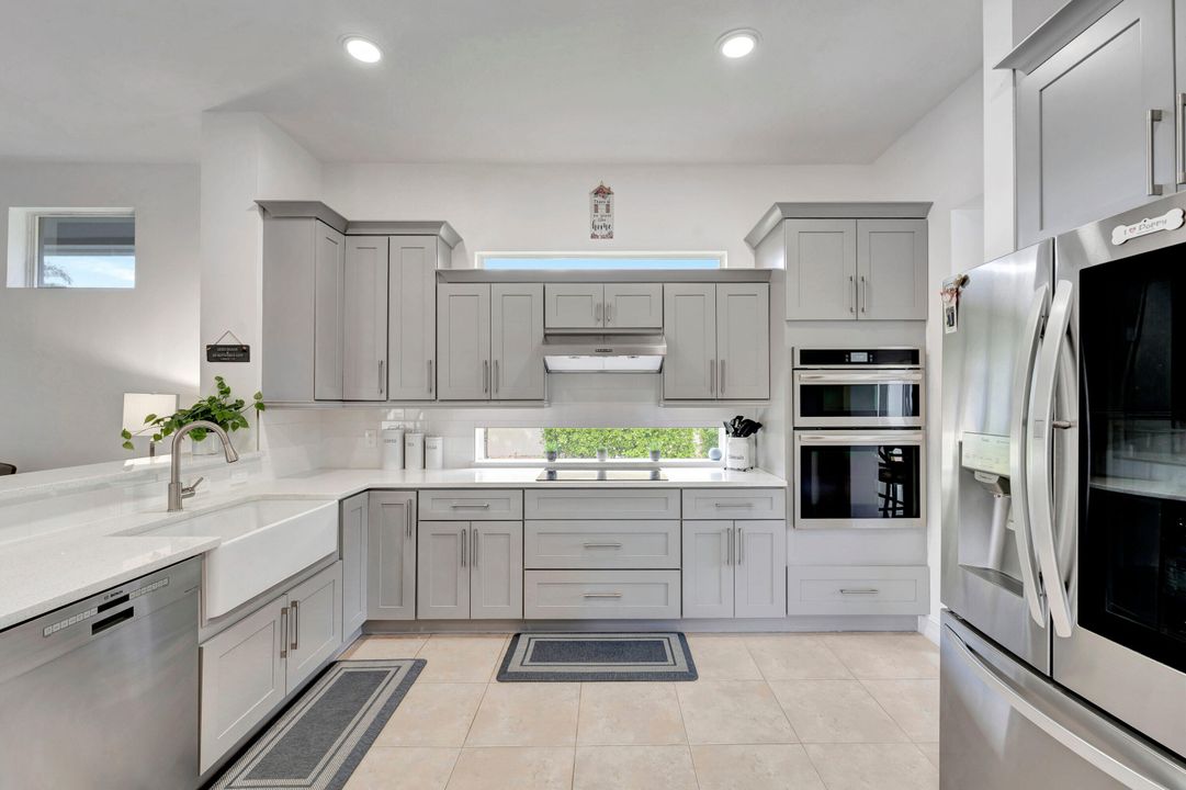 En Venta: $639,000 (4 camas, 4 baños, 2854 Pies cuadrados)