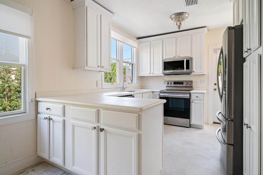 For Sale: $1,095,000 (0 beds, 0 baths, 1959 Square Feet)