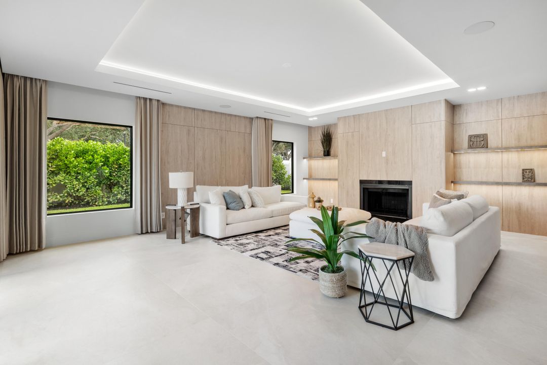 For Sale: $2,199,999 (4 beds, 4 baths, 3398 Square Feet)