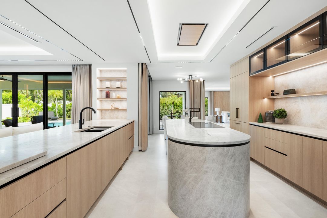 For Sale: $2,199,999 (4 beds, 4 baths, 3398 Square Feet)