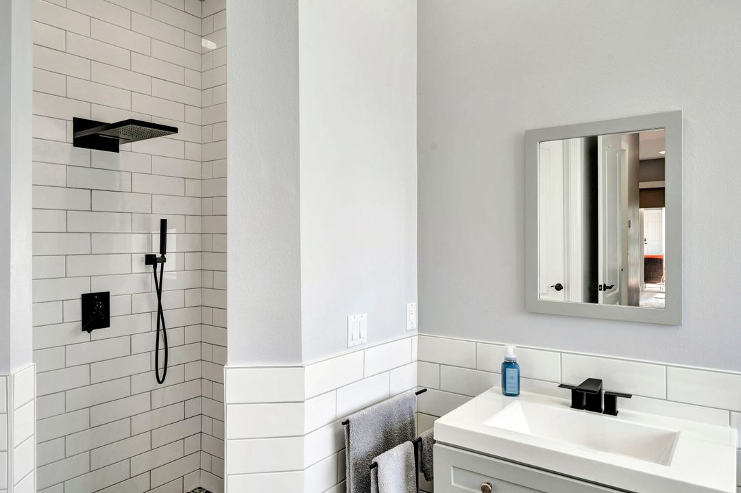 En Venta: $639,000 (4 camas, 4 baños, 2854 Pies cuadrados)