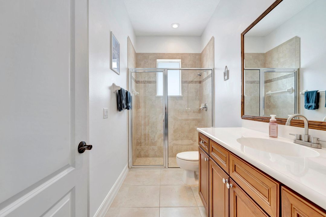 En Venta: $639,000 (4 camas, 4 baños, 2854 Pies cuadrados)