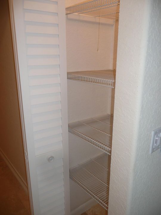 For Rent: $3,000 (3 beds, 2 baths, 1296 Square Feet)