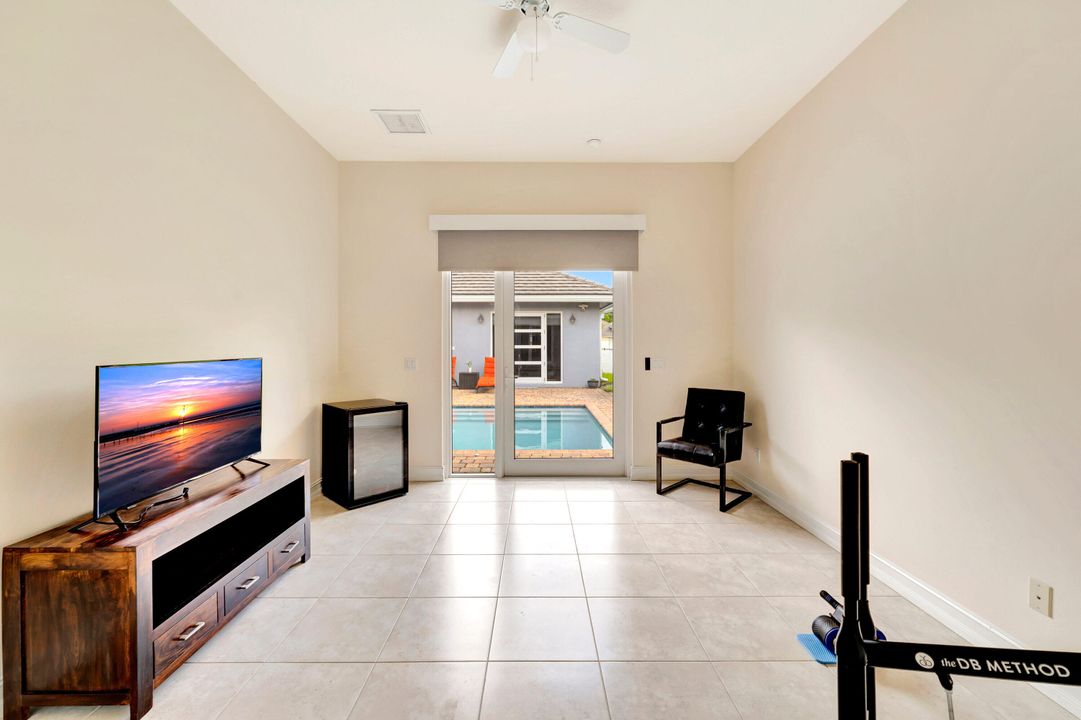 En Venta: $639,000 (4 camas, 4 baños, 2854 Pies cuadrados)