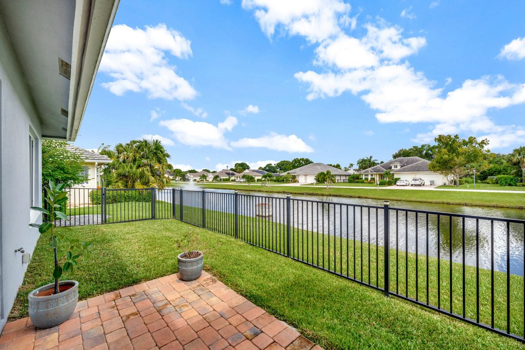 En Venta: $639,000 (4 camas, 4 baños, 2854 Pies cuadrados)