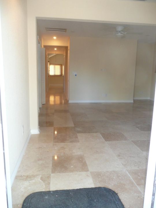 For Rent: $3,000 (3 beds, 2 baths, 1296 Square Feet)