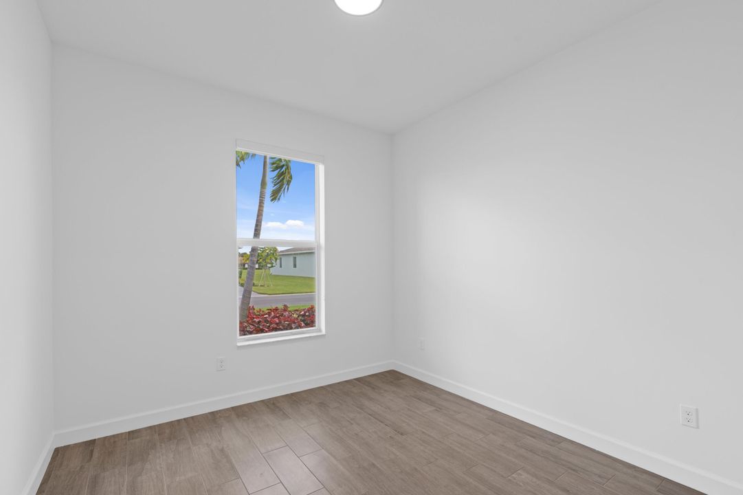 В аренду: $5,000 (4 спален, 3 ванн, 2500 Квадратных фут)