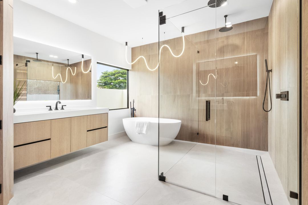 For Sale: $2,199,999 (4 beds, 4 baths, 3398 Square Feet)