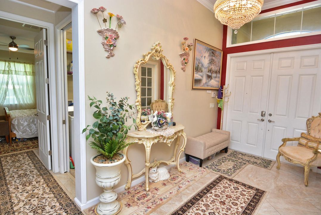 For Sale: $511,000 (2 beds, 2 baths, 2036 Square Feet)