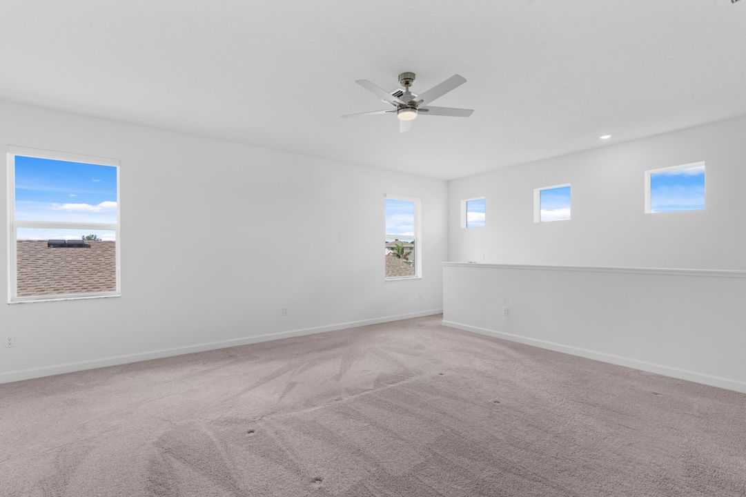 В аренду: $5,000 (4 спален, 3 ванн, 2500 Квадратных фут)