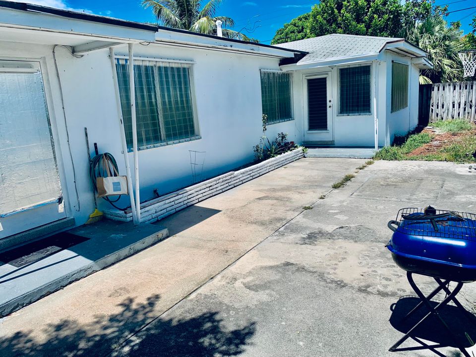 出租: $1,800 (1 贝兹, 1 浴室, 710 平方英尺)