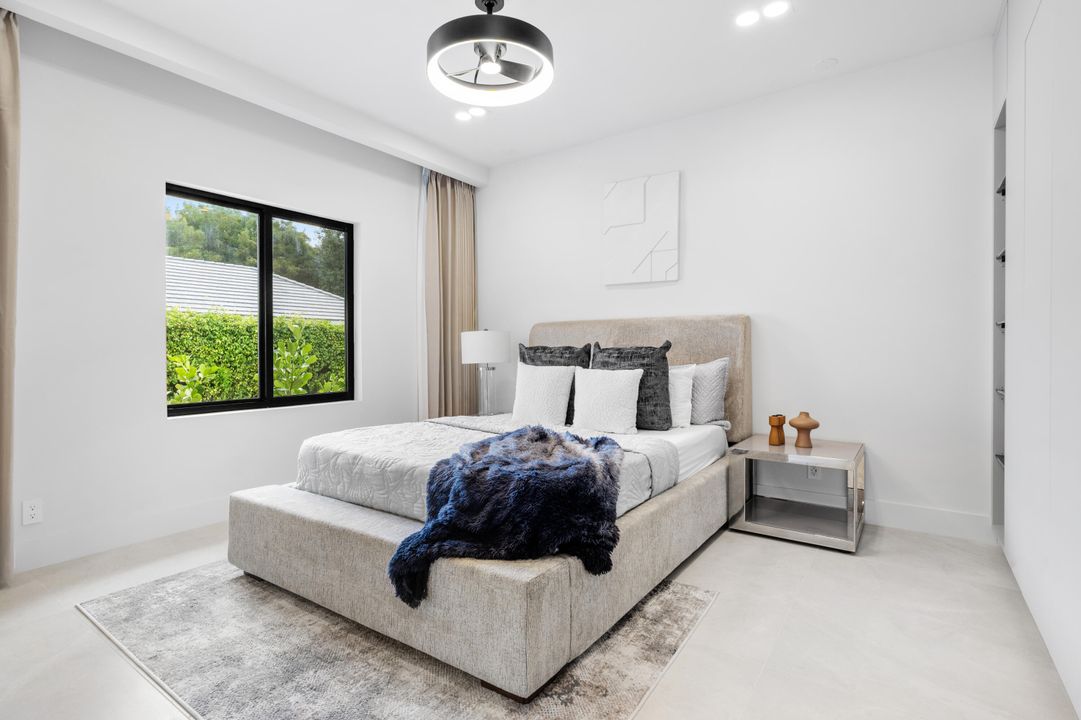 For Sale: $2,199,999 (4 beds, 4 baths, 3398 Square Feet)