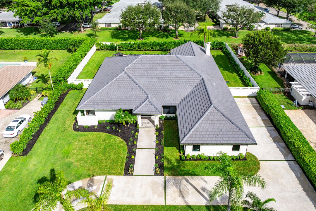 For Sale: $2,199,999 (4 beds, 4 baths, 3398 Square Feet)