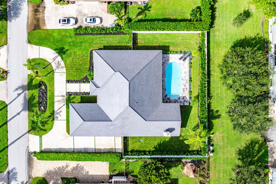 For Sale: $2,199,999 (4 beds, 4 baths, 3398 Square Feet)