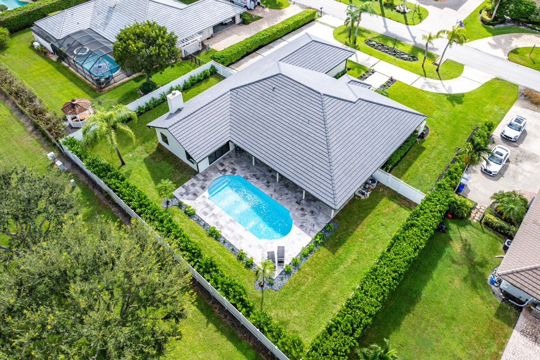 For Sale: $2,199,999 (4 beds, 4 baths, 3398 Square Feet)