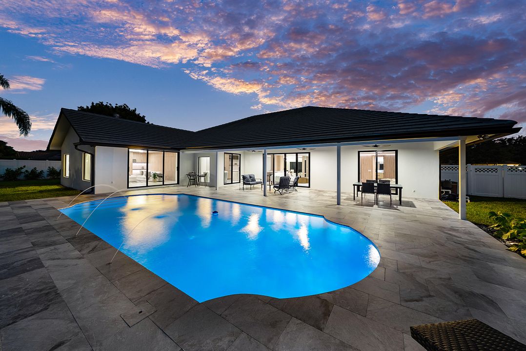 For Sale: $2,199,999 (4 beds, 4 baths, 3398 Square Feet)