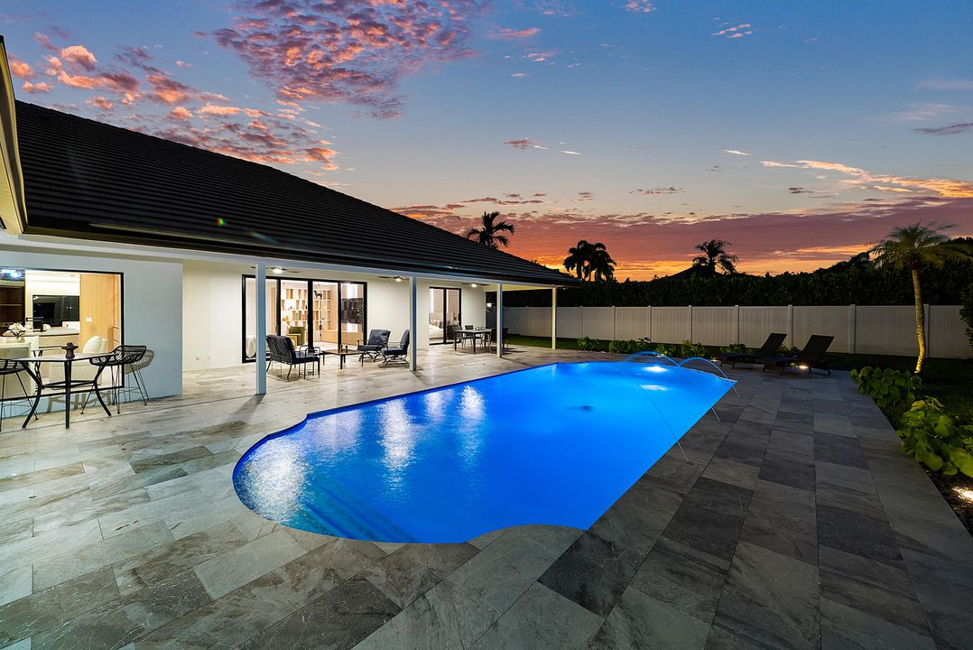 For Sale: $2,199,999 (4 beds, 4 baths, 3398 Square Feet)