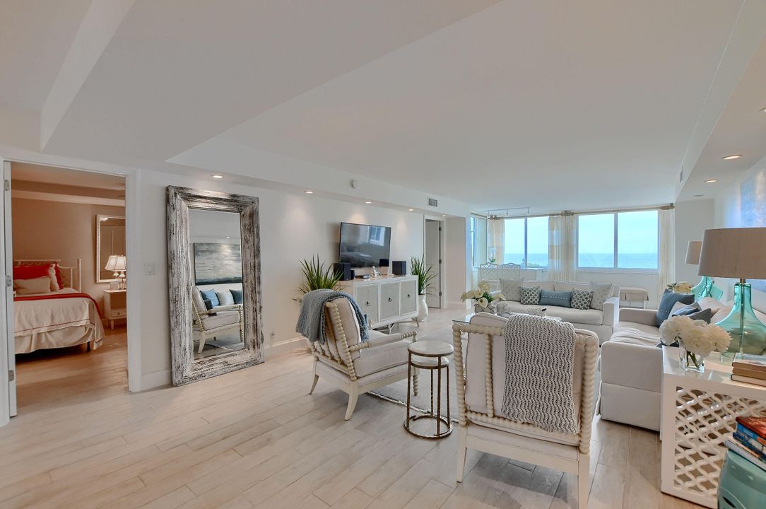 出租: $10,000 (3 贝兹, 2 浴室, 2138 平方英尺)