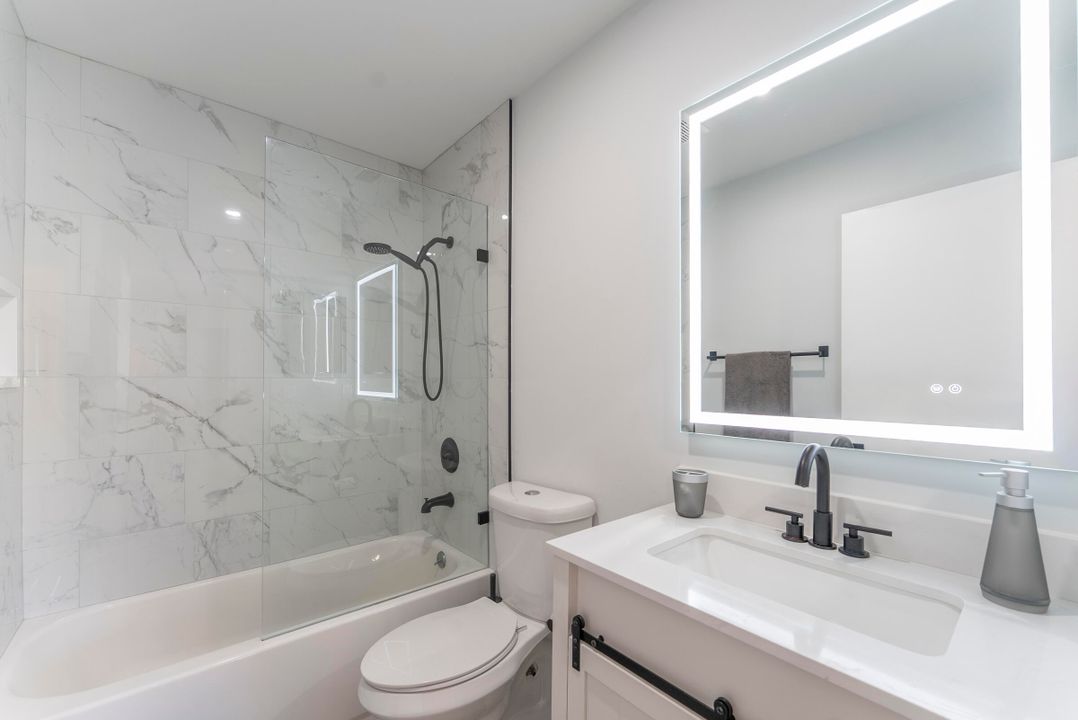 For Sale: $310,000 (2 beds, 2 baths, 1208 Square Feet)