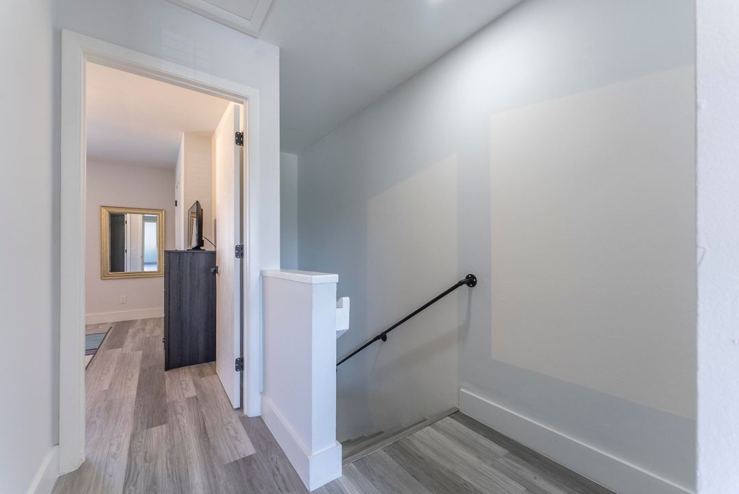 For Sale: $310,000 (2 beds, 2 baths, 1208 Square Feet)