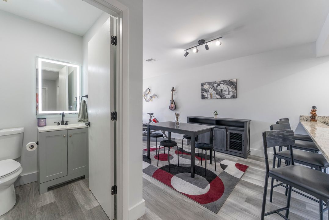 For Sale: $310,000 (2 beds, 2 baths, 1208 Square Feet)