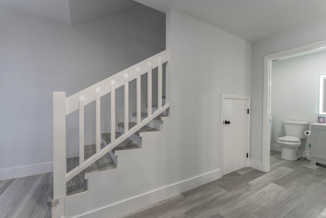 For Sale: $310,000 (2 beds, 2 baths, 1208 Square Feet)