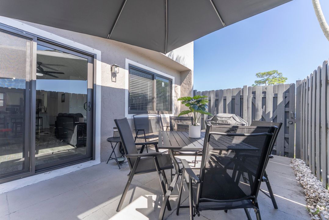 For Sale: $310,000 (2 beds, 2 baths, 1208 Square Feet)